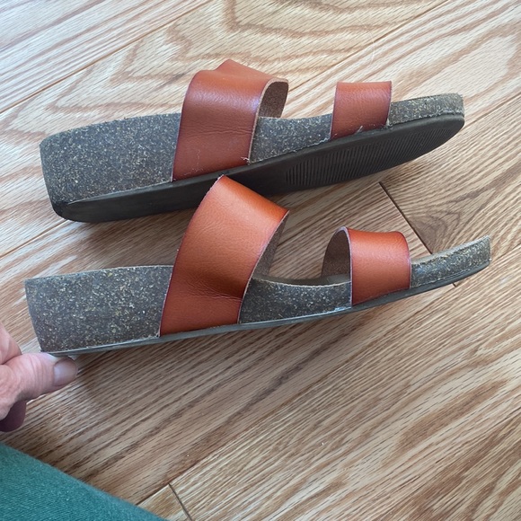 Casual sandals - Picture 3 of 11